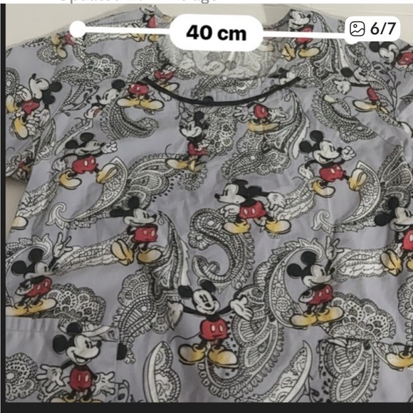 Disney Gray Women's Tee with Mickey Mouse Design size Large - Picture 5 of 7